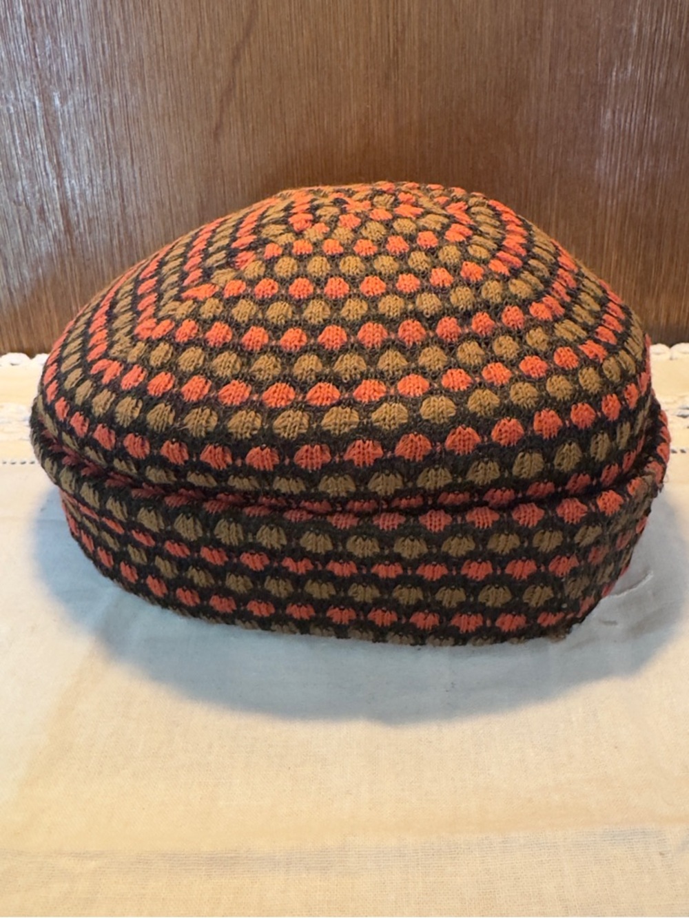 ✨ VINTAGE 1960s The Bonnet Shop Mainline Honeycomb Knit Pillbox Hat ✨